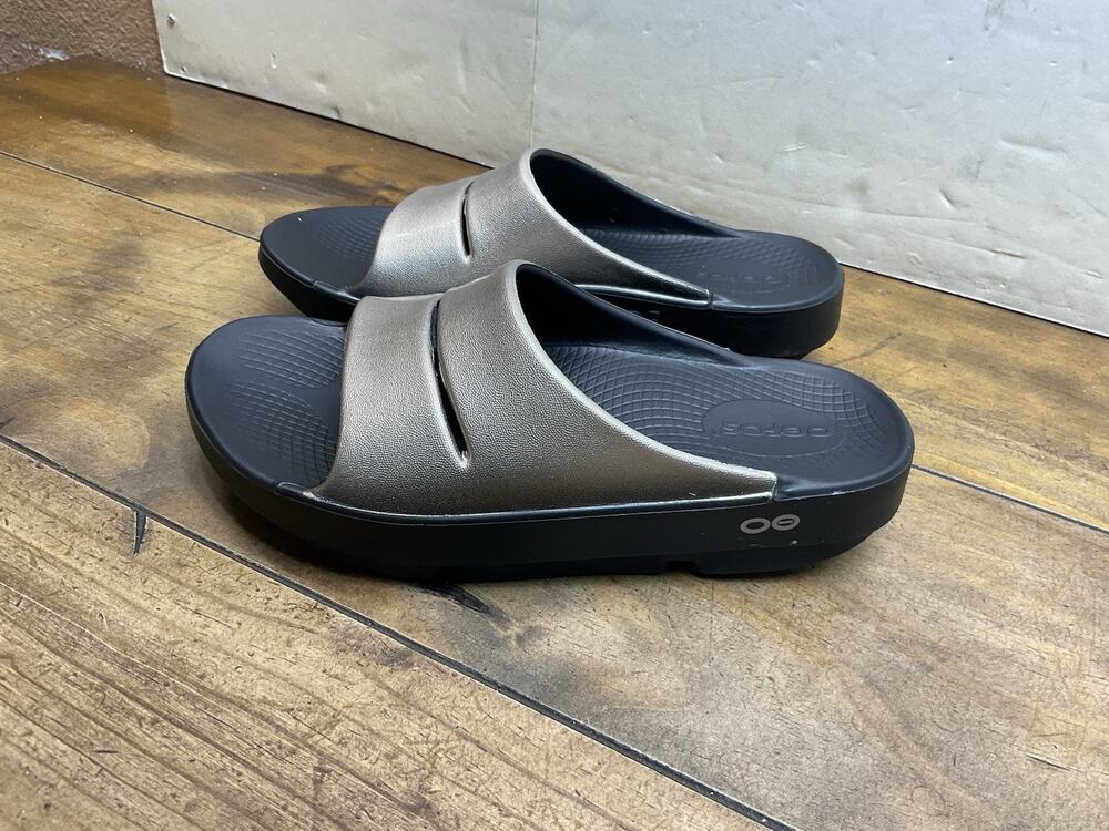 Oofos OOahh Luxe Latte Slides Sandals Women's 5 Black Metallic Slip On Recovery